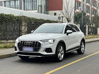 AUDI Q3  2023