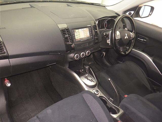 MITSUBISHI OUTLANDER 2008