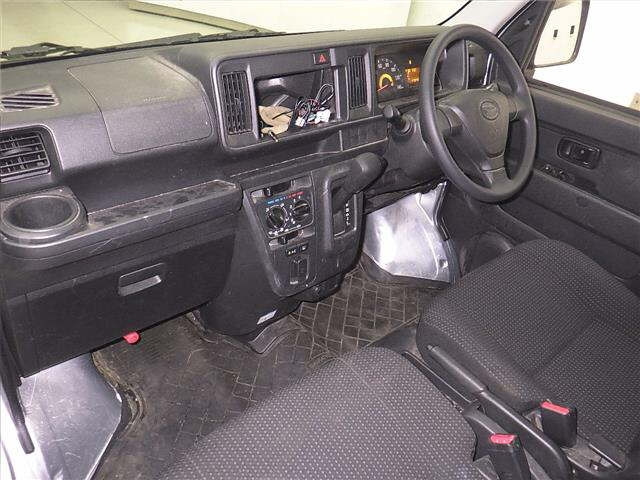 DAIHATSU HIJET VAN 2020