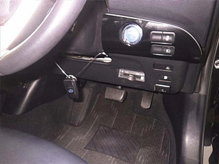 TOYOTA PRIUS 2016
