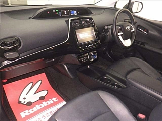 TOYOTA PRIUS 2016