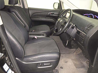 TOYOTA ESTIMA 2014