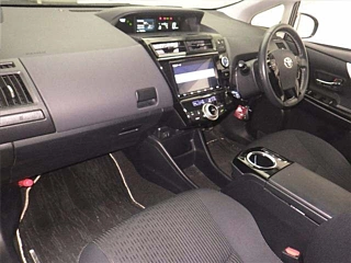 TOYOTA PRIUS ALPHA 2019