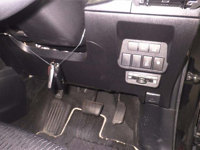 TOYOTA PRIUS ALPHA 2019