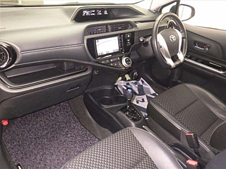 TOYOTA AQUA 2015