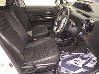 TOYOTA AQUA 2015