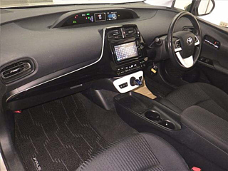 TOYOTA PRIUS 2016
