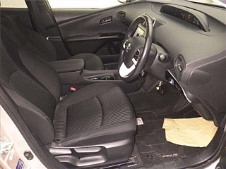 TOYOTA PRIUS 2016