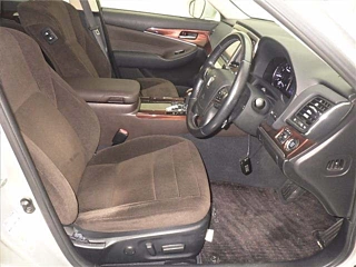 TOYOTA CROWN 2013