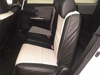 TOYOTA WISH 2011