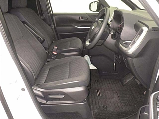 TOYOTA NOAH 2022