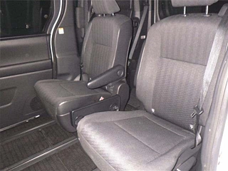 TOYOTA NOAH 2022