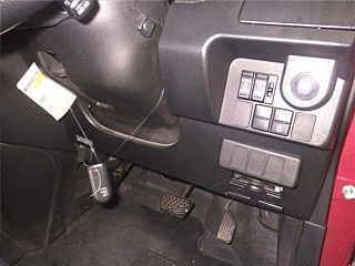 TOYOTA TANK 2017