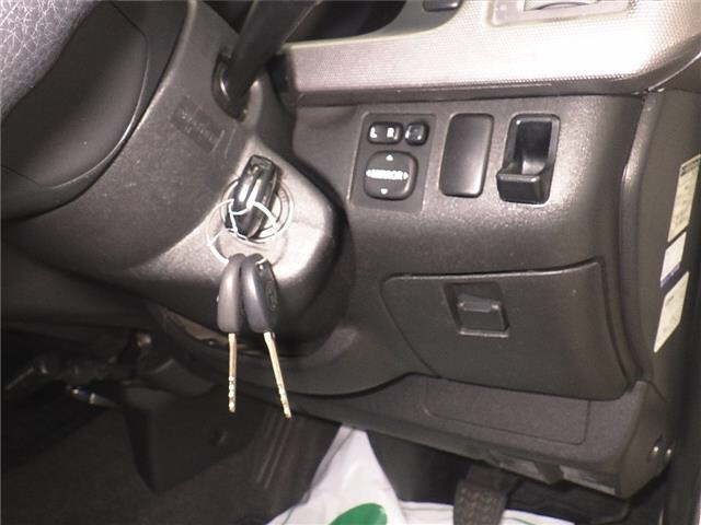 TOYOTA HIACE VAN 2009