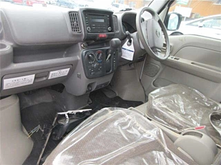 NISSAN CLIPPER VAN 2024