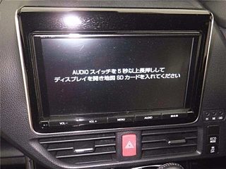 TOYOTA VOXY 2017