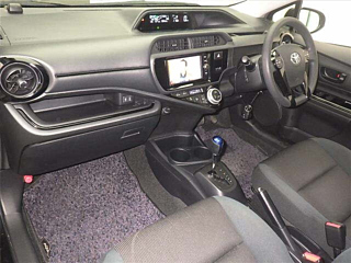 TOYOTA AQUA 2016