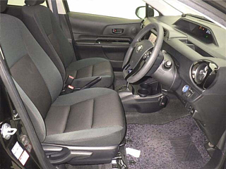 TOYOTA AQUA 2016