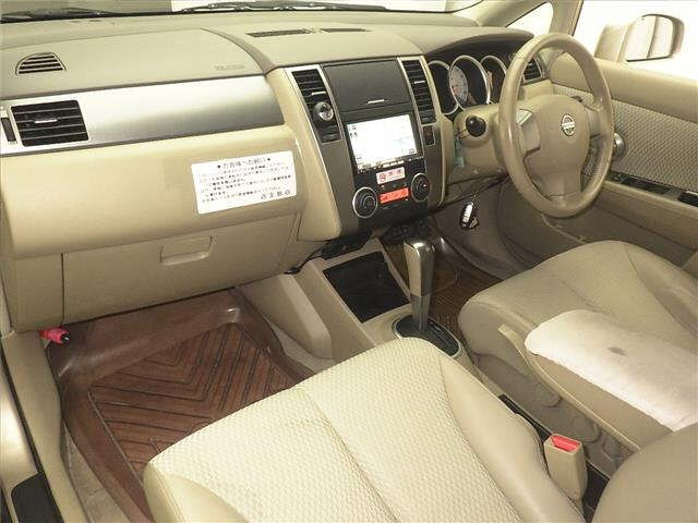 NISSAN TIIDA 2008