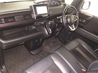 HONDA N BOX 2018