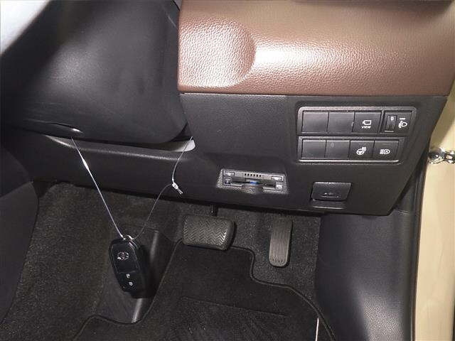 TOYOTA YARIS CROSS 2021