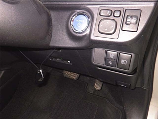 TOYOTA AQUA 2018