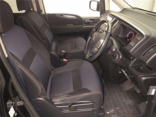 NISSAN SERENA 2009