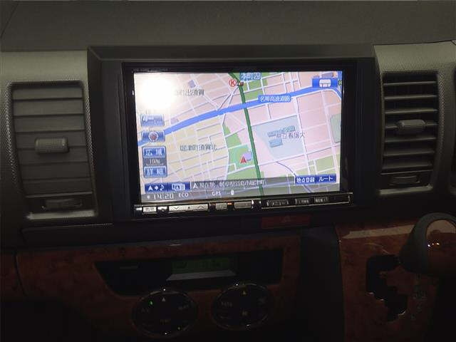 TOYOTA HIACE VAN 2013