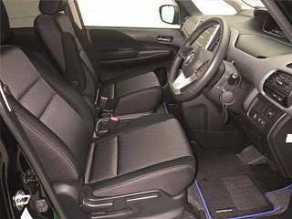 NISSAN SERENA 2019