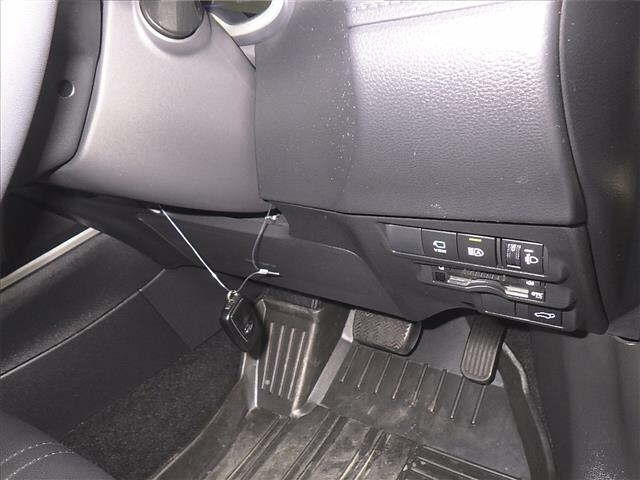 TOYOTA COROLLA CROSS 2024