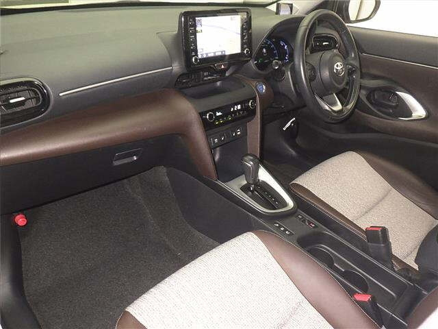 TOYOTA YARIS CROSS 2021