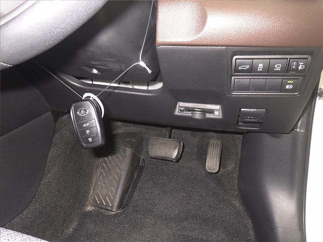 TOYOTA YARIS CROSS 2021