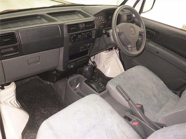 NISSAN CLIPPER VAN 2009