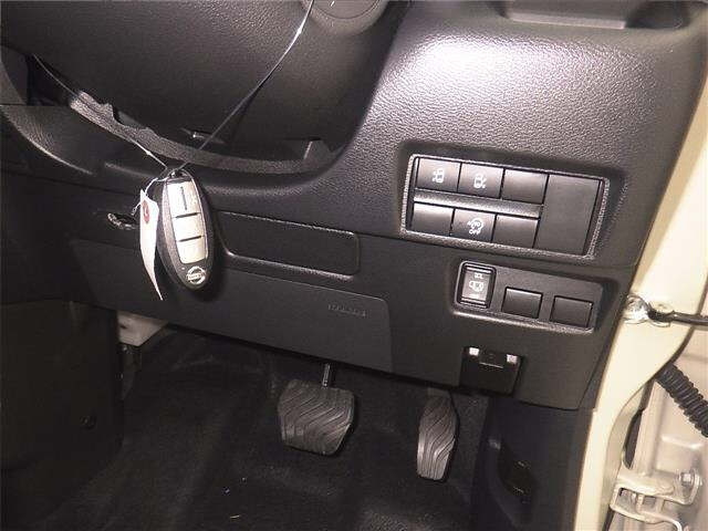 NISSAN ROOX 2023