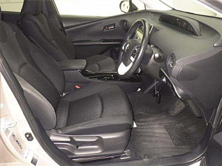 TOYOTA PRIUS 2018