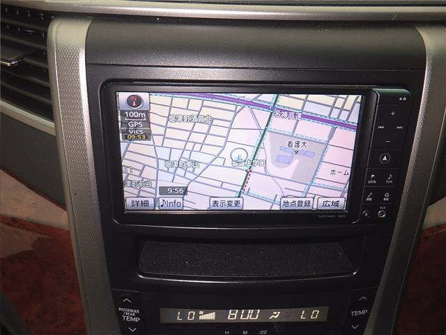 TOYOTA VELLFIRE 2010