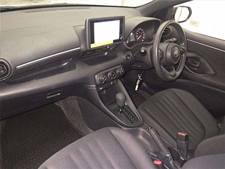TOYOTA YARIS 2024