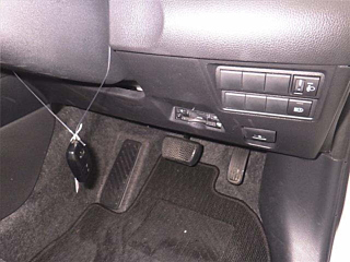TOYOTA YARIS 2024