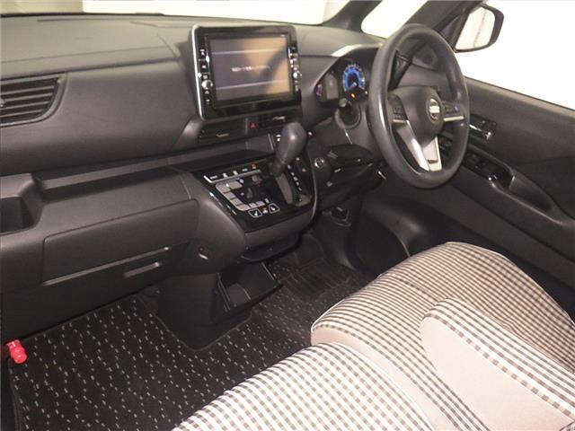 NISSAN ROOX 2020