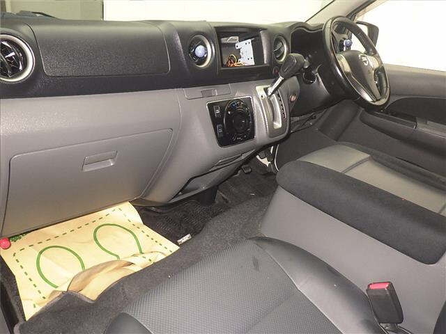 NISSAN CARAVAN VAN 2018