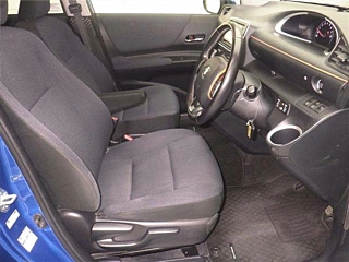 TOYOTA SIENTA 2016