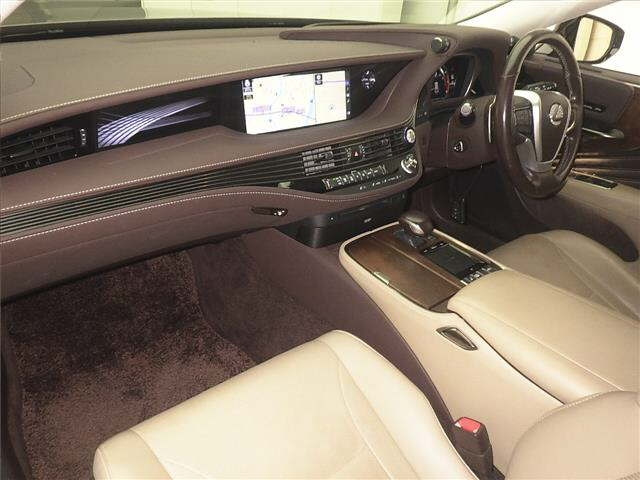 LEXUS LS 2018
