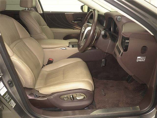 LEXUS LS 2018