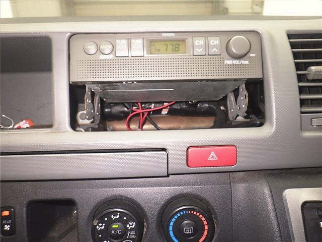 TOYOTA HIACE VAN 2010