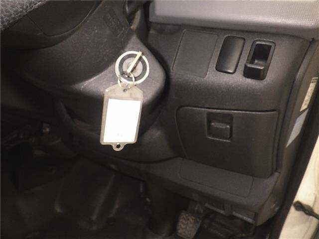 TOYOTA HIACE VAN 2010