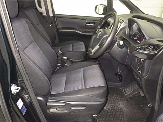 TOYOTA VOXY 2014