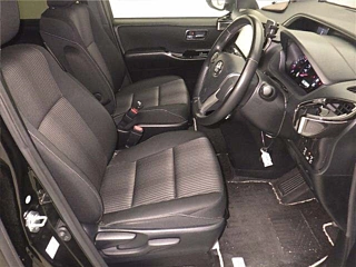 TOYOTA VOXY 2018