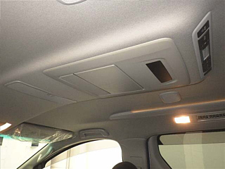 TOYOTA VELLFIRE 2011
