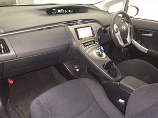 TOYOTA PRIUS 2014