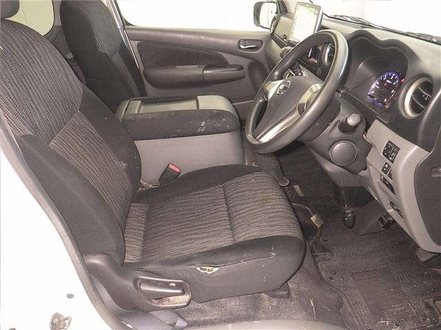 NISSAN CARAVAN VAN 2020